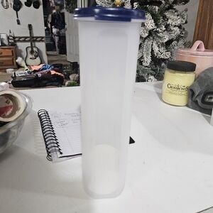 Vintage Tupperware Spaghetti Keeper With Serving Insert!